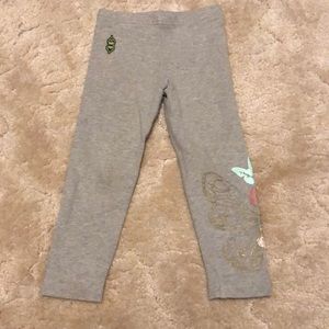 Peekaboo beans leggings